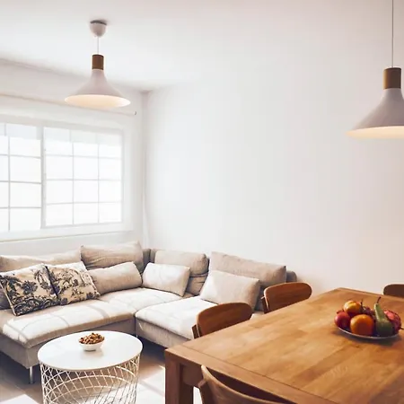 Apartment 3bdr + 2bath Comfy House