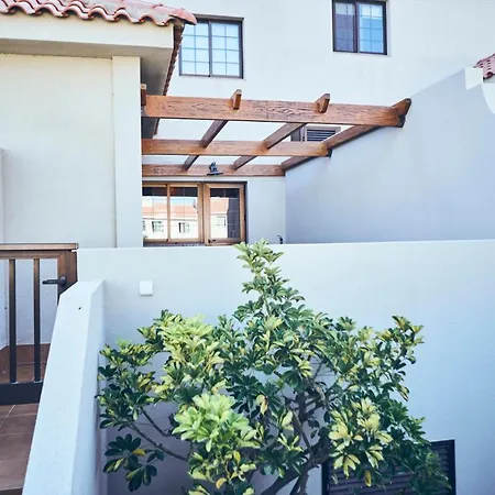 3bdr + 2bath Comfy House *