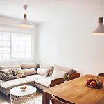 Апартаменты 3bdr + 2bath Comfy House