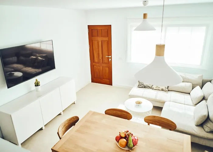 3bdr + 2bath Comfy House *