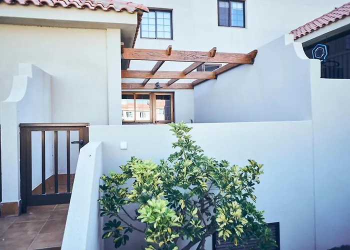 3bdr + 2bath Comfy House *